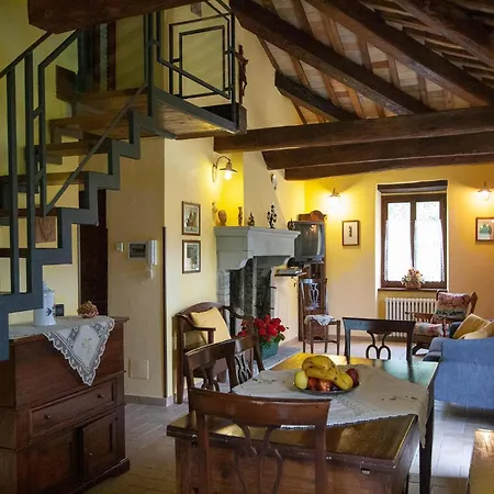 Vakantiehuis Welcoming In With Pool