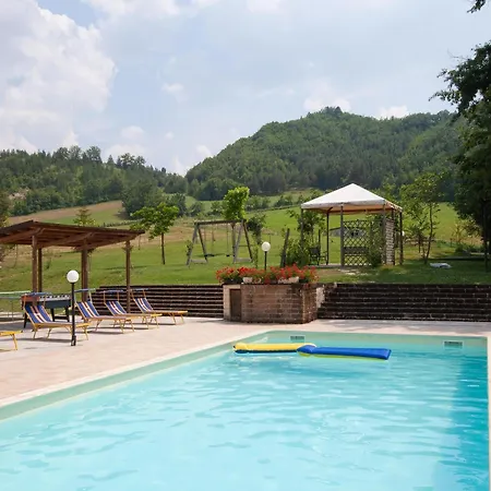 Welcoming In With Pool Vakantiehuis Urbania