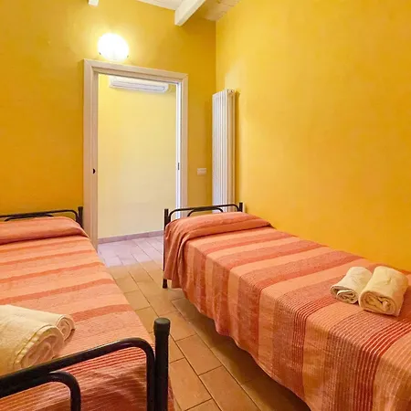 Welcoming In With Pool Vakantiehuis Urbania