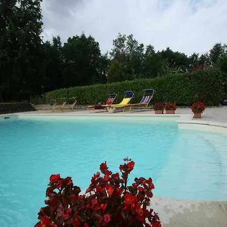 Vakantiehuis Welcoming In With Pool