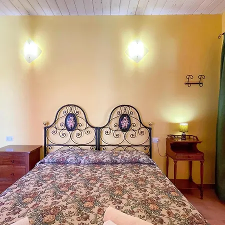 Welcoming In With Pool Vakantiehuis