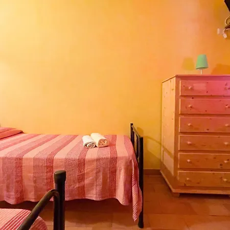 Vakantiehuis Welcoming In With Pool