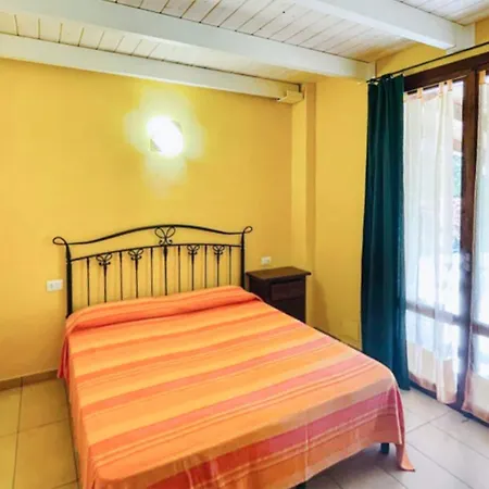 Welcoming In With Pool Vakantiehuis